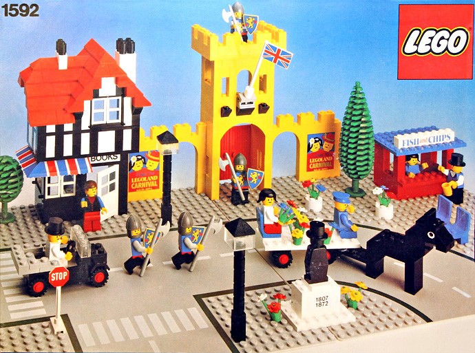 Конструктор LEGO (ЛЕГО) Town 1592 Town Square - Castle Scene