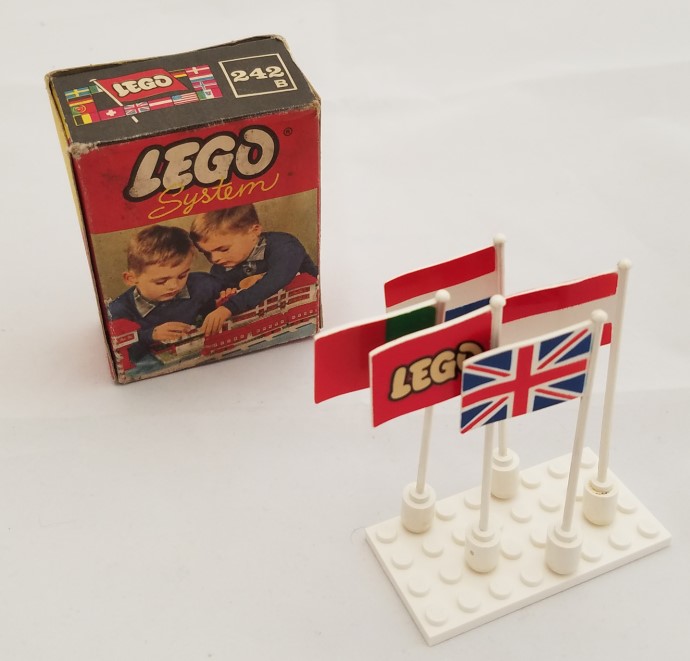 Конструктор LEGO (ЛЕГО) System 242B International Flags - Britain, France, Austria, Portugal, LEGO