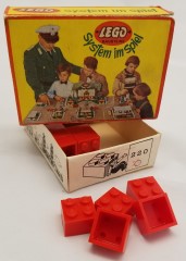 LEGO System 220 2 x 2 Bricks