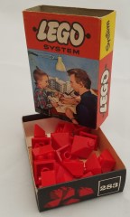 LEGO System 283 Sloping Ridge and Valley Bricks, Red