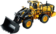 LEGO Technic 42030 Volvo L350F Wheel Loader