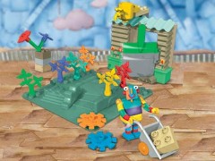 LEGO Explore 7437 Gardening with Stripy